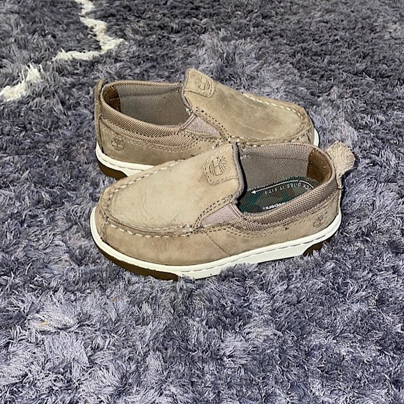 Toddler timberland slip on suede shoes - Picture 2 of 3